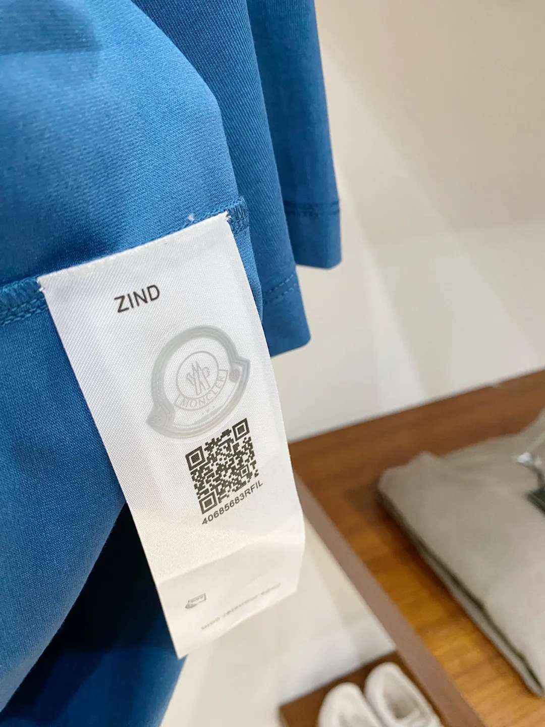 Moncler T 26s New Arrival Supima 210 ， ， + ， ， ， ， ， Breathable， ！ ， ， ，Series ， 5 ， ， 100 ， 1% . Versatile， 。 Breathable， ：White// /Light Green /Khaki / /Black Sizes：M-3XL Size ：178-130 L